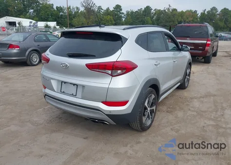 2017 Hyundai Tucson Value из США, поврежденный, VIN KM8J33A28HU558479
